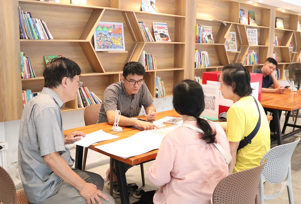 Người dân Hà Nội nói gì về việc xây dựng Khải hoàn môn bên hồ Hoàn Kiếm? - ảnh 1