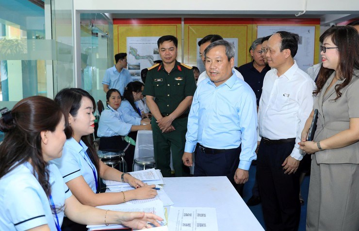 Chủ tịch Hà Nội: Xây dựng bất kỳ công trình nào tại khu vực hồ Gươm cần thực hiện thi tuyển - ảnh 4