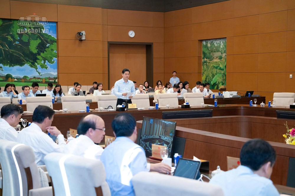 Ủy ban Thường vụ Quốc hội cho ý kiến về dự án Luật Hiến, lấy, ghép mô, bộ phận cơ thể người và hiến, lấy xác (sửa đổi) - ảnh 2