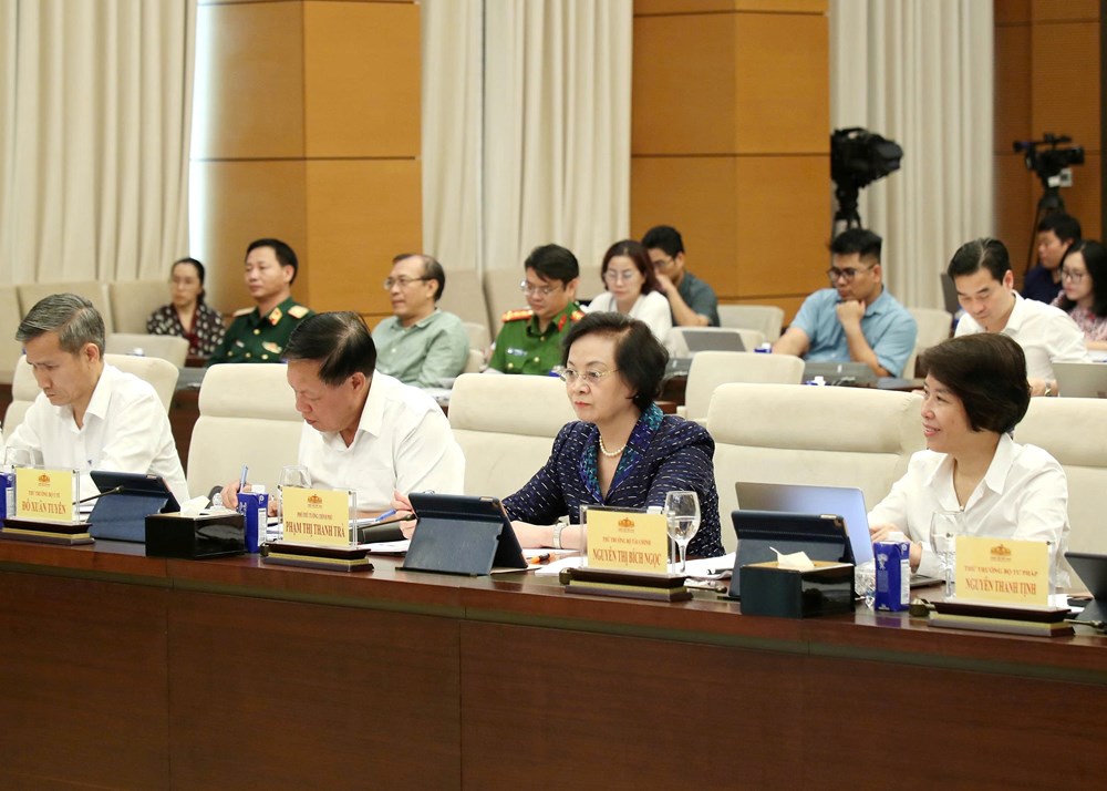 Chủ tịch Quốc hội: Tuyệt đối không lấy lý do quản lý để phục hồi cơ chế “xin - cho“ - ảnh 3