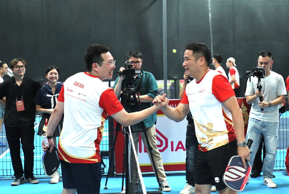 NSND Tự Long, (S)TRONG Trọng Hiếu cùng dàn nghệ sĩ hào hứng tranh tài tại Giải Pickleball Báo Văn Hóa năm 2026 - ảnh 14