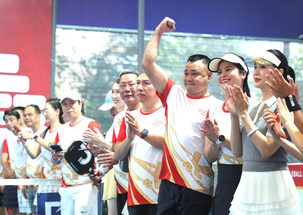 NSND Tự Long, (S)TRONG Trọng Hiếu cùng dàn nghệ sĩ hào hứng tranh tài tại Giải Pickleball Báo Văn Hóa năm 2026 - ảnh 4