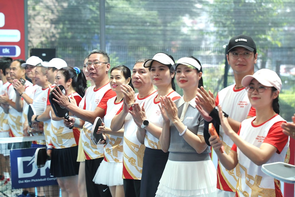 NSND Tự Long, (S)TRONG Trọng Hiếu cùng dàn nghệ sĩ hào hứng tranh tài tại Giải Pickleball Báo Văn Hóa năm 2026 - ảnh 3