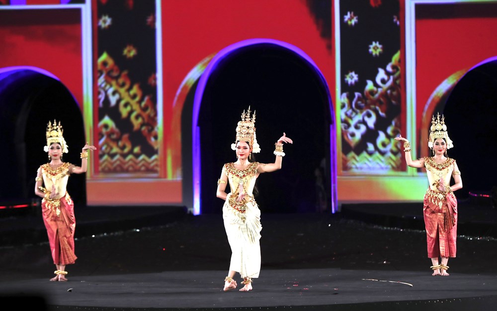 Rực rỡ sắc màu văn hóa trong Lễ hội Văn hóa thế giới tại Hà Nội lần thứ hai - ảnh 13
