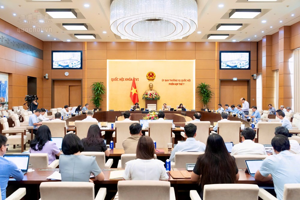Ủy ban Thường vụ Quốc hội cho ý kiến về dự án Luật Kinh doanh bất động sản (sửa đổi) - ảnh 3