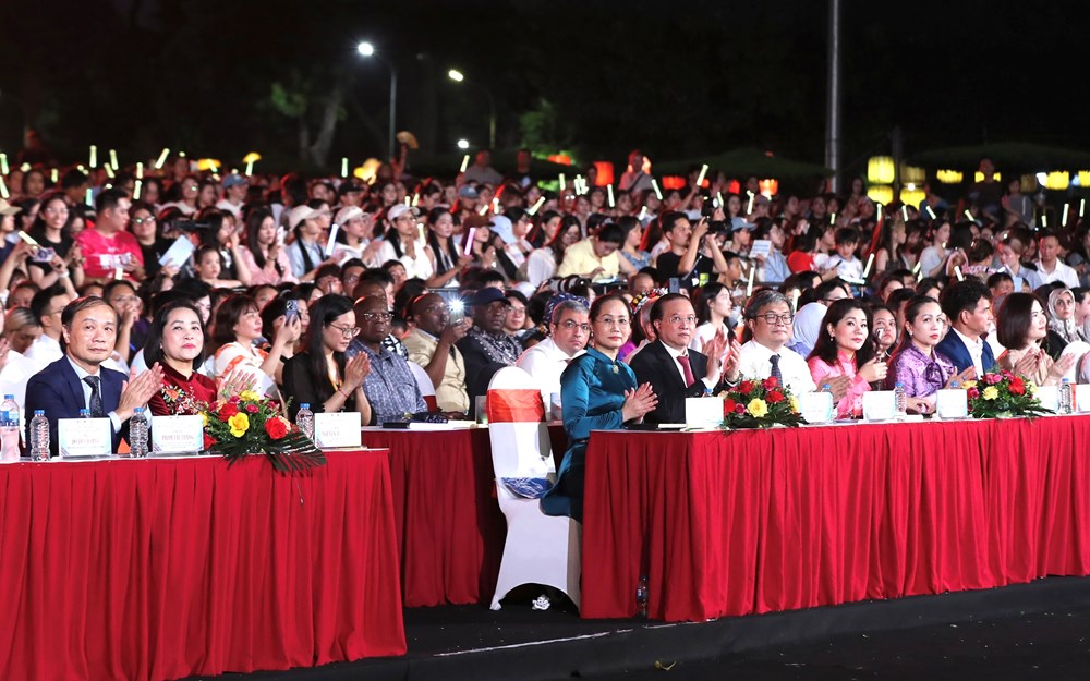 Phát huy vai trò của văn hóa đối với hòa bình, phát triển và sự tiến bộ của con người - ảnh 1