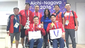 Hai bàn tay chung niềm tự hào