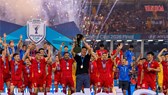 Khoảnh khắc nâng cúp vô địch ASEAN Cup 2026 của tuyển Việt Nam
