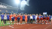 Thứ trưởng Hoàng Đạo Cương thăm, động viên ĐT Việt Nam trước chung kết Thái Lan