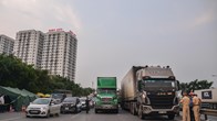 Không đảm bảo quy định phòng dịch nhiều xe nối đuôi quay đầu