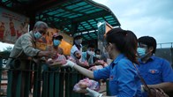 10.000 suất cơm đoàn kết sẻ chia, ấm lòng giữa mùa dịch