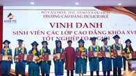 Trao bằng tốt nghiệp và kết nối hơn 4.000 cơ hội việc làm cho sinh viên du lịch 