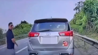 Phạt gần 14 triệu đồng tài xế chặn đầu xe, chửi bới trên cao tốc Nội Bài - Lào Cai