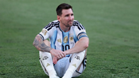 Lionel Messi nghỉ thi đấu vô thời hạn 