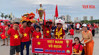SVĐ Mỹ Đình phủ kín sắc đỏ, chờ tuyển Việt Nam đấu Thái Lan