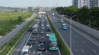 Xử phạt lỗi không giữ khoảng cách trên cao tốc cần có lộ trình