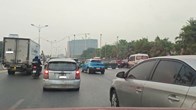 Giao thông Hà Nội sáng 26.10: Xe tải va container trên Đại lộ Thăng Long
