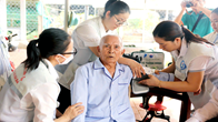 TP.HCM: Người dân được khám, chữa bệnh BHYT tại nhà