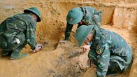Phát hiện hài cốt liệt sĩ cùng nhiều di vật trong quá trình đào công sự ở phường Kon Tum