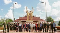 Bài 2 - Dành nửa thế kỷ viết lời tri ân Bác Hồ