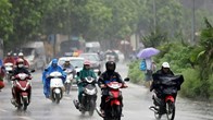 Thời tiết hôm nay 13.5: Bắc Bộ mưa dông cục bộ, Nam Bộ nắng nóng diện rộng