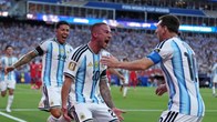 Messi lập cột mốc ấn tượng, Argentina tiến vào bán kết
