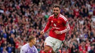 Bruno Fernandes rực sáng, Man United ngược dòng thắng Ipswich