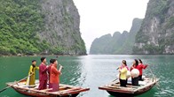 Hát giao duyên - nét văn hóa đặc sắc tại làng chài Cửa Vạn trên Vịnh Hạ Long