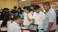 Tân sinh viên cần chuẩn bị những khoản tiền nào cho năm học mới?