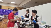 Ấm áp những tấm lòng Việt