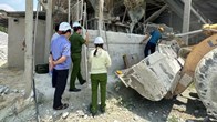 Công nhân tử vong khi sửa máy nghiền tại Tuyên Quang