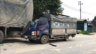 Xe tải tông xe đầu kéo khiến 3 người thương vong