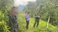 Khởi tố người đàn ông lẩn trốn vào rừng sử dụng ma túy