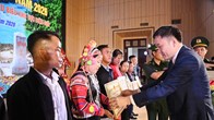 Lai Châu tôn vinh 130 trưởng bản, người có uy tín tiêu biểu