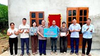 Lai Châu: Bàn giao nhà “Đại đoàn kết” cho hộ nghèo phường Tân Phong