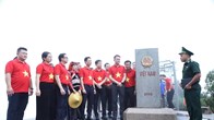 Thiêng liêng Hành trình “Tôi yêu Tổ quốc tôi” tại cực Tây A Pa Chải