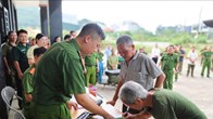Bát Xát ra mắt mô hình điểm vận động thu hồi vũ khí, vật liệu nổ