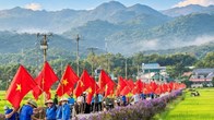 Rực đỏ tuyến đường hoa Mường Thanh chào đón Quốc khánh 2.9