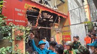 Đường Trung Kính ùn tắc sau vụ cháy làm 14 người tử vong