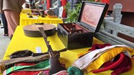 Bộ sưu tập vật phẩm độc nhất vô nhị trong nghi lễ hầu đồng