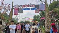 Tấp nập khách đến “Chợ phiên vùng cao - Chào năm mới 2026“