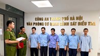 Bắt nhóm buôn lậu vàng ngụy trang trong thiết bị điện tử vào Việt Nam