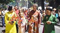 “Đêm hội Trăng rằm 2026” rộn ràng bên hồ Hoàn Kiếm