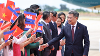 Thủ tướng Lê Minh Hưng tới Phnom Penh, bắt đầu chuyến thăm chính thức Campuchia