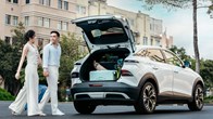 Chọn ô tô điện VinFast, khách Việt tiết kiệm hàng chục triệu đồng ngay từ lúc mua