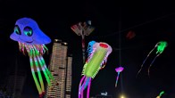 Diều LED thắp sáng bầu trời Đà Nẵng trong mùa lễ hội rực rỡ