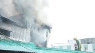 Cháy nhà 4 tầng trong ngõ nhỏ giữa trung tâm Đà Nẵng