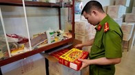 Phát hiện gần 11.000 hũ yến sào giả trước khi tung ra thị trường
