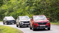 “Đặt lốp” đến 4 điểm cực Việt Nam bằng Skoda Kushaq, người lái nhận xét: Đi đường đá sỏi, lộ rõ chất xe