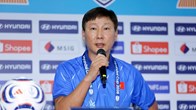 HLV Kim Sang-sik nói gì trước trận bán kết với Malaysia?
